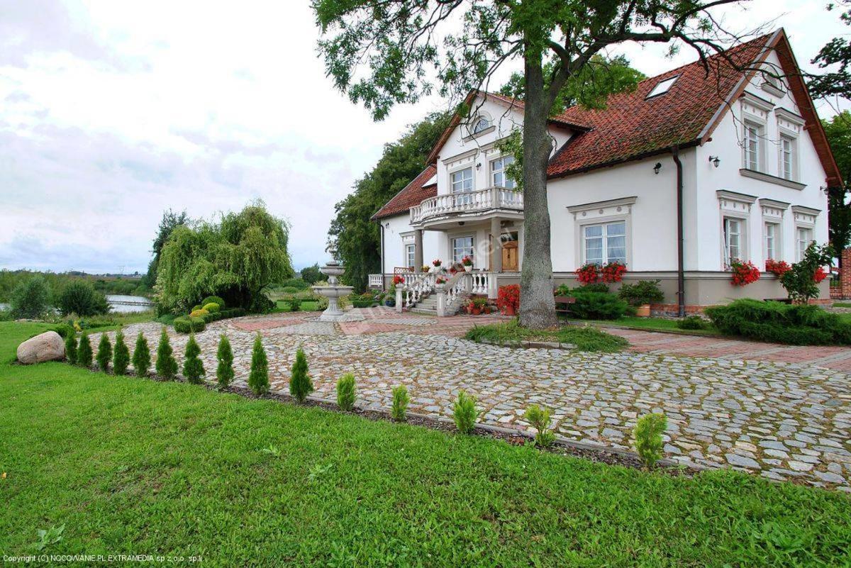 Dworek U Leszczynskich Hotel Gosciszewo Kültér fotó